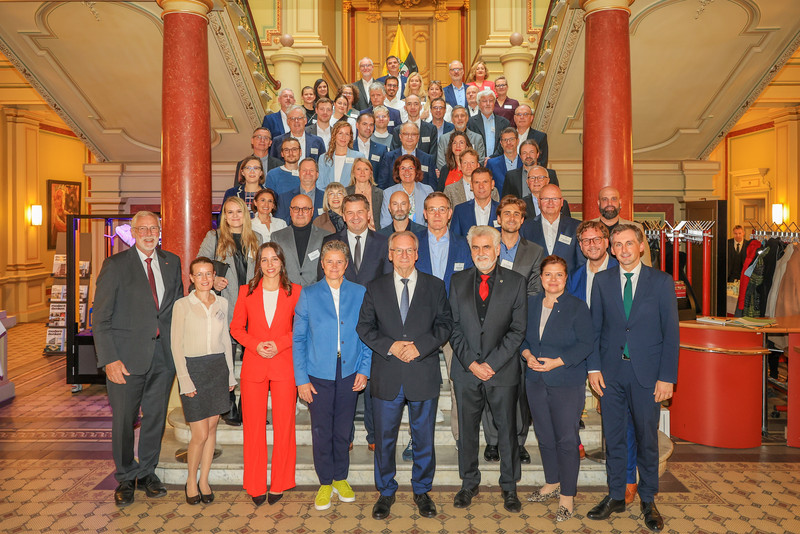 Teilnehmerinnen und Teilnehmer der Veranstaltung.