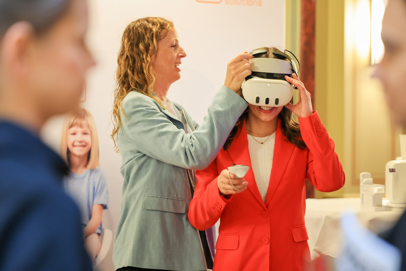 Hier werden virtuelle Brillen getestet.